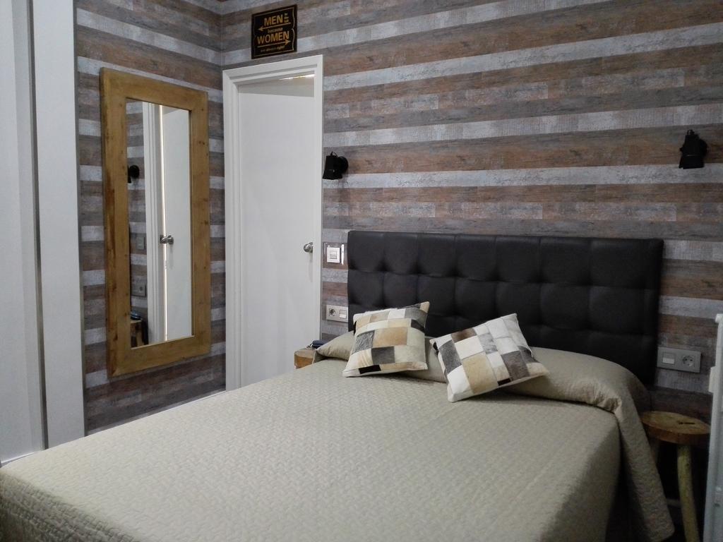 Hostal Lauria Madrid Ngoại thất bức ảnh